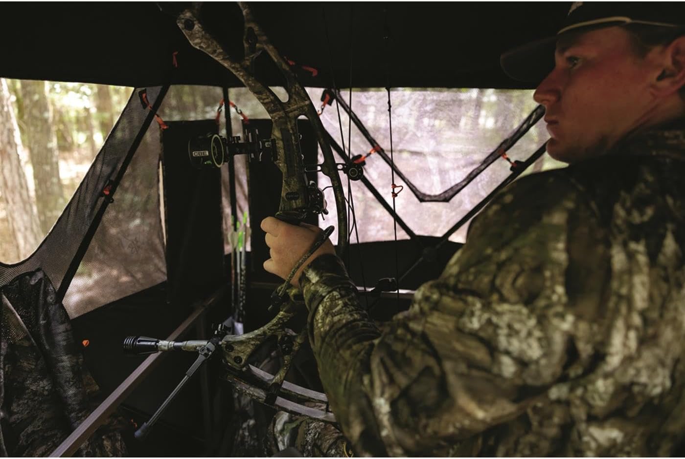 6-Foot Elevated Hunting Blind Tower Stand – 2-Man Tripod Deer Blind with 4x4 Platform | Durable Outdoor Hunting Gear & Accessories